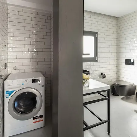 Innovative Floor Breathtaking Flat In Ladadika Apartman
