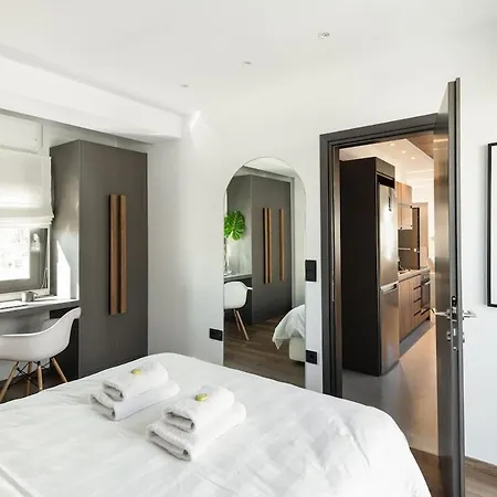 Innovative Floor Breathtaking Flat In Ladadika