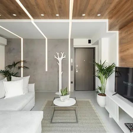 Innovative Floor Breathtaking Flat In Ladadika *