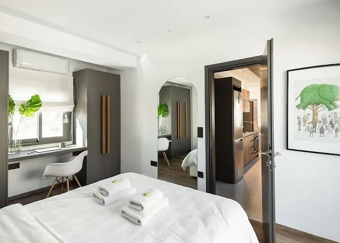Innovative Floor Breathtaking Flat In Ladadika