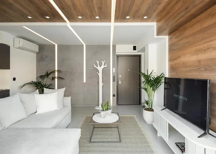 Innovative Floor Breathtaking Flat In Ladadika *