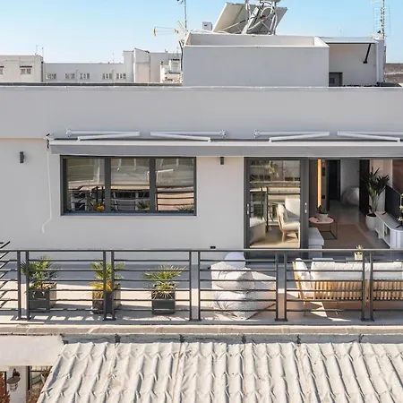 Innovative Floor Breathtaking Flat In Ladadika *